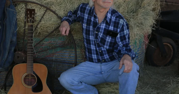 David Moore and the Art of Mixing His Own Americana on Yesterday, Today and Tomorrow