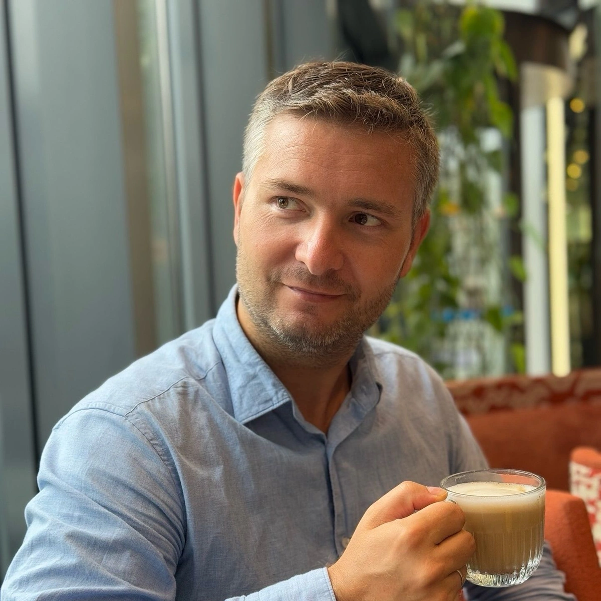 Alex Shkudun and the Art of the Glowing Hourglass on NO TIME