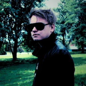 What Calling a Song Probe One Says About skugglandet and sond ett