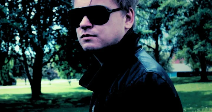 What Calling a Song Probe One Says About skugglandet and sond ett